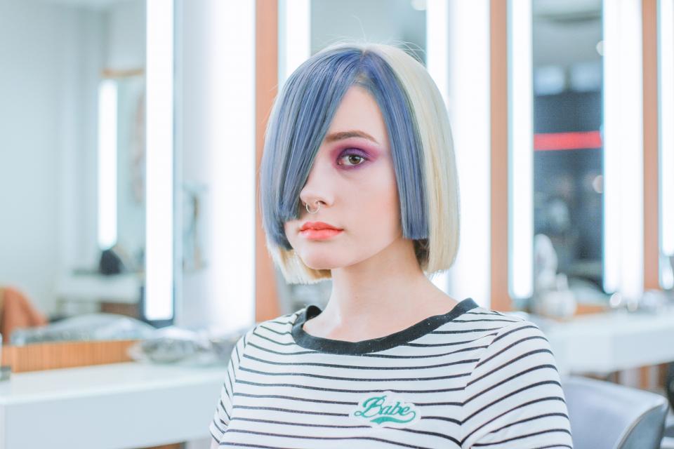 Velvet Rose Beauty Bar G2 — hairstyling salon chair